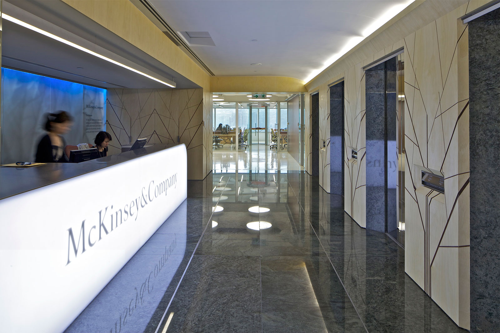 New Office Space for McKinsey & Company in Hong Kong / by OMA